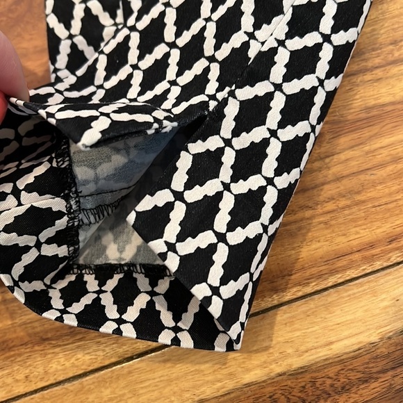 H&M Geometric Straight Skinny Leg Pants Size 10 - Picture 8 of 8